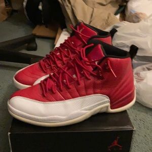 Jordan 12 gym red size 11